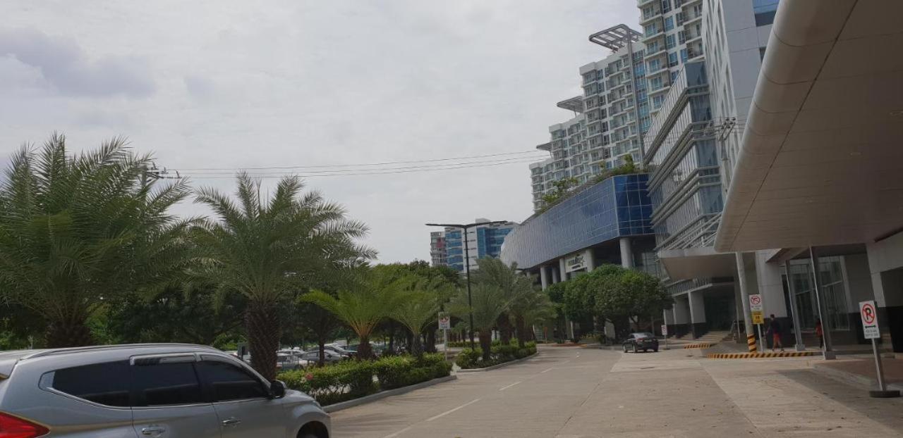 Mactan Newtown Condo With Pool Access 막탄 외부 사진