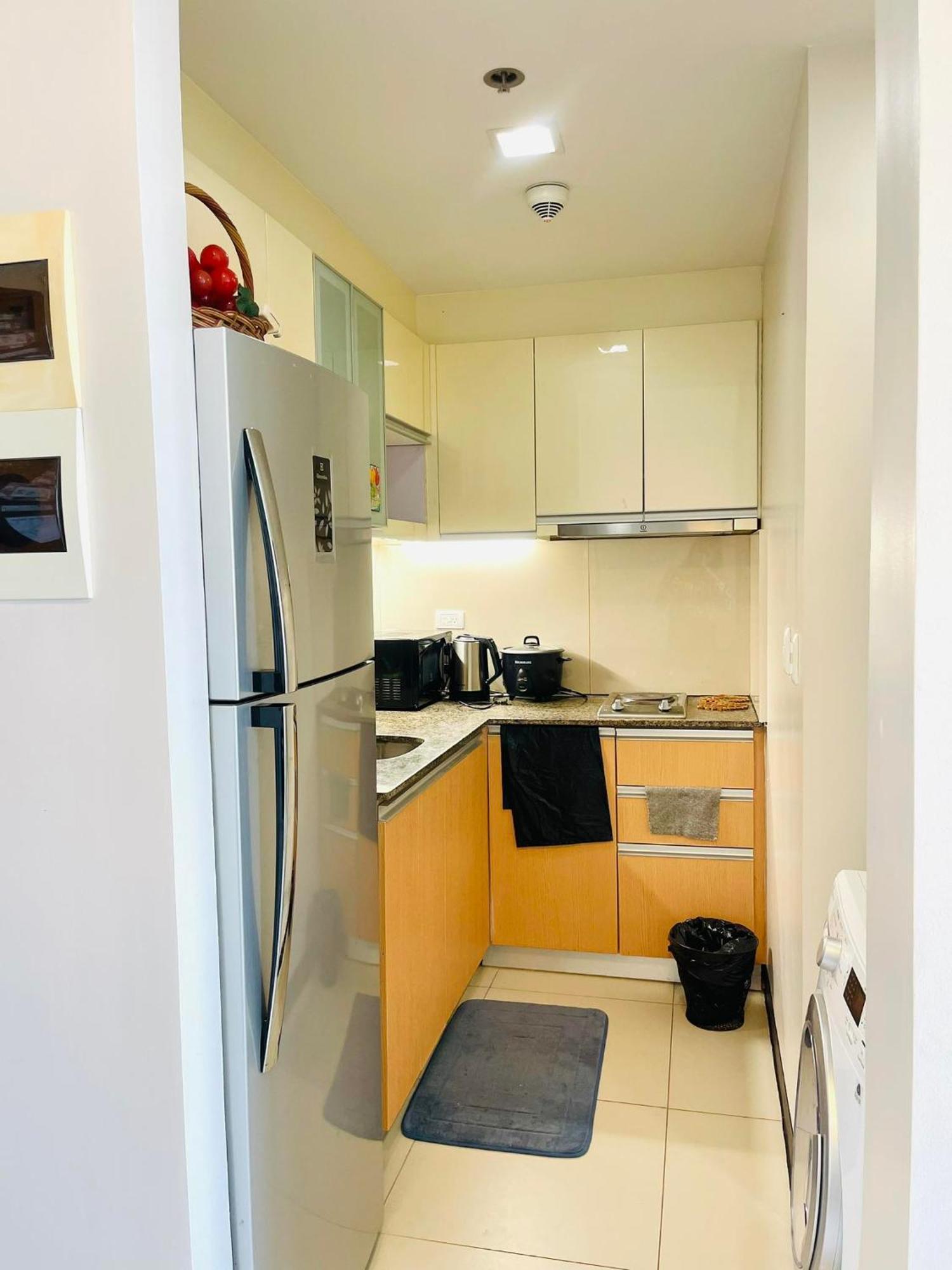 Mactan Newtown Condo With Pool Access 막탄 외부 사진